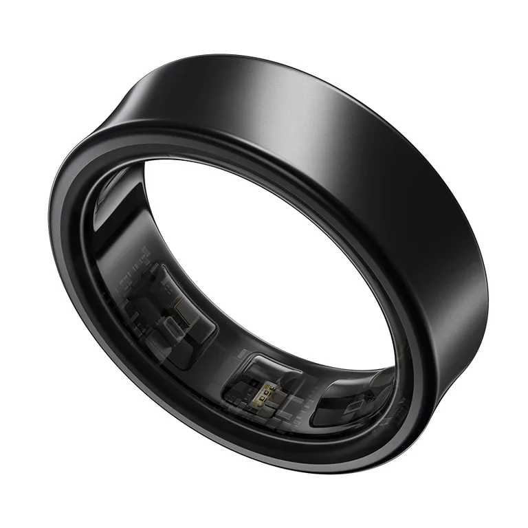 Samsung Galaxy Ring en titane noir vue de trois quarts